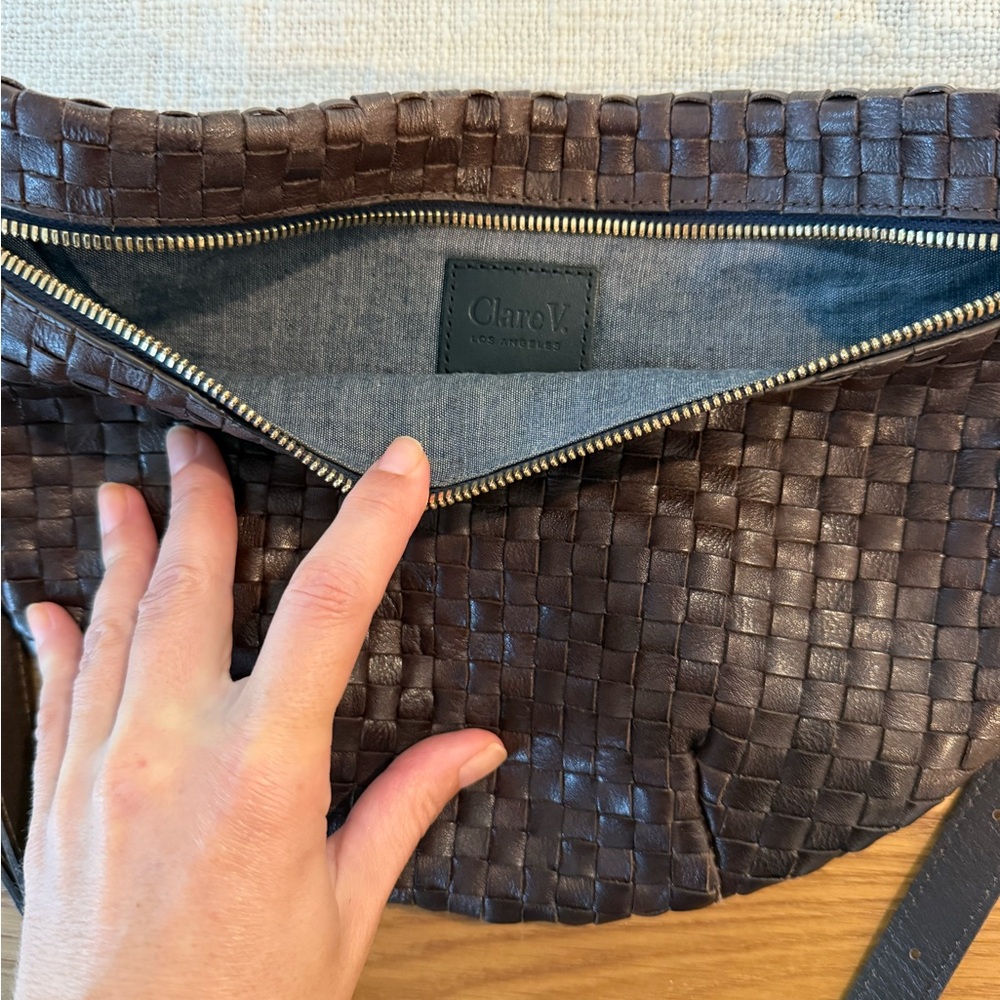 Care V. Grande Fanny in Chocolate Brown - Picture 5 of 6